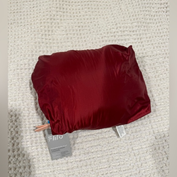 FWD packable reversible puffy scarf - Picture 4 of 4